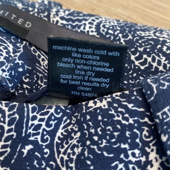 The Limited Paisley Exact Stretch Pants 4 - Picture 4 of 5